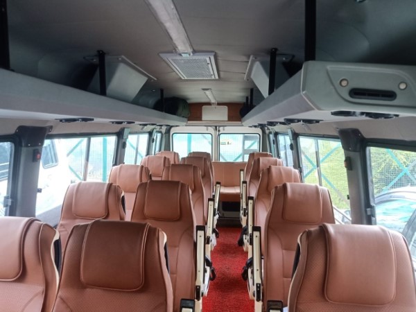  20 Seater Deluxe Tempo Traveller in Delhi
